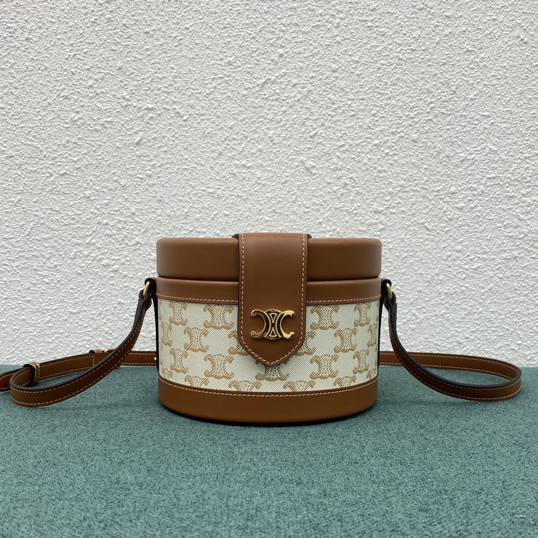 Celine Box Triomphe Shoulder Bag In Triomphe Cavas And Calfskin White/Tan 195192